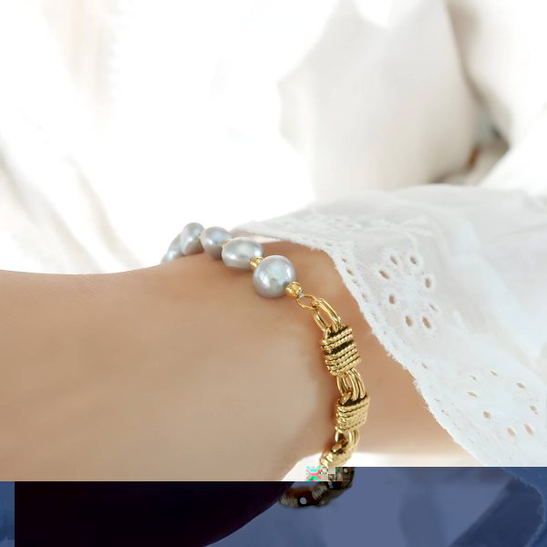 18K Gold Plated Bracelet with Pearl and Gold Bead