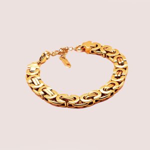 chunky chain bracelet in gold