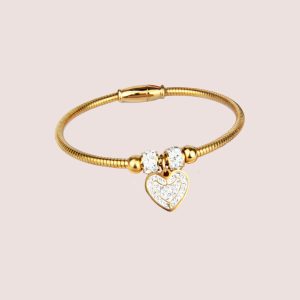 full heart magnet bracelet in gold